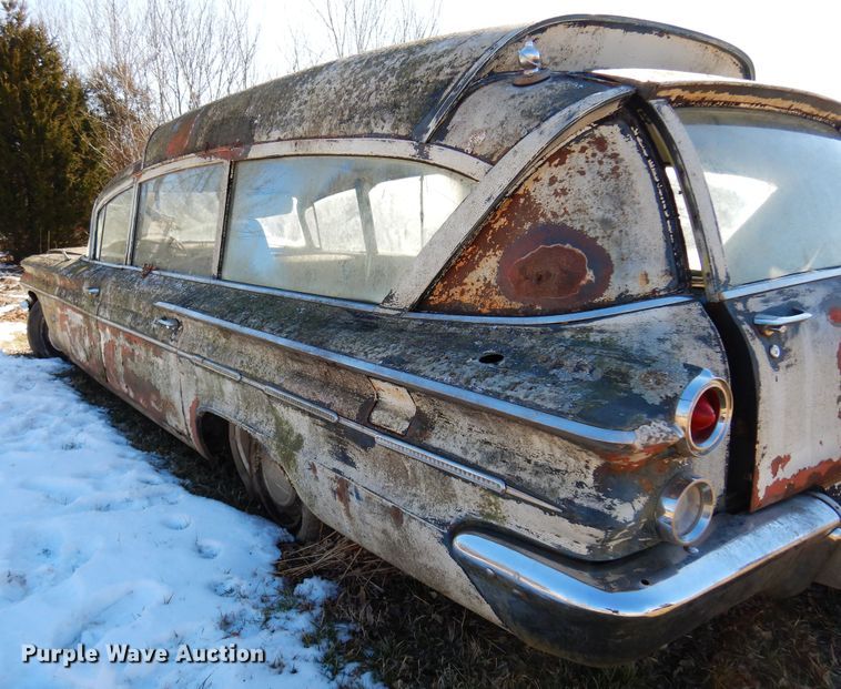 image for item DF0036 1960 Pontiac Bonneville  ambulance