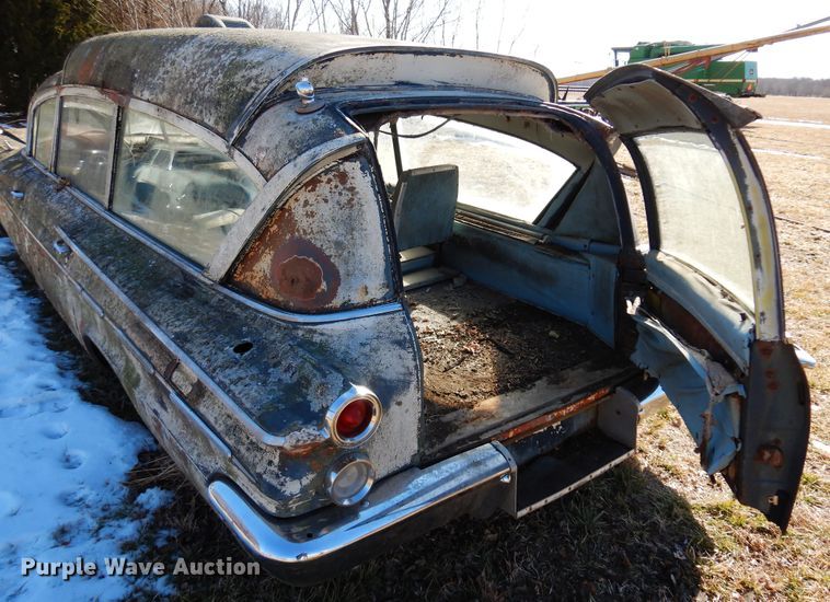 image for item DF0036 1960 Pontiac Bonneville  ambulance