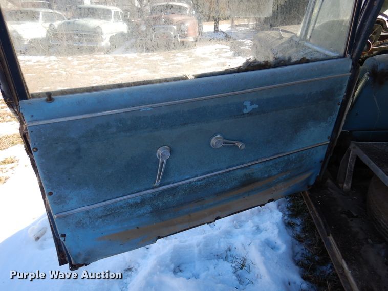 image for item DF0036 1960 Pontiac Bonneville  ambulance