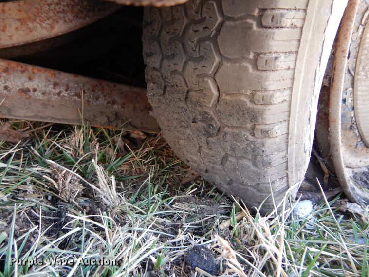 image for item DF0036 1960 Pontiac Bonneville  ambulance