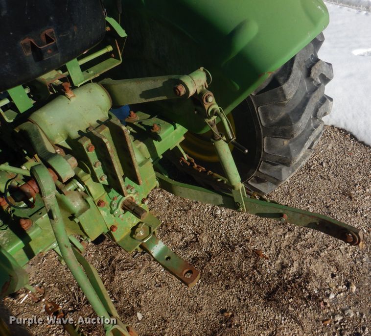 image for item DH8174 John Deere 850  tractor