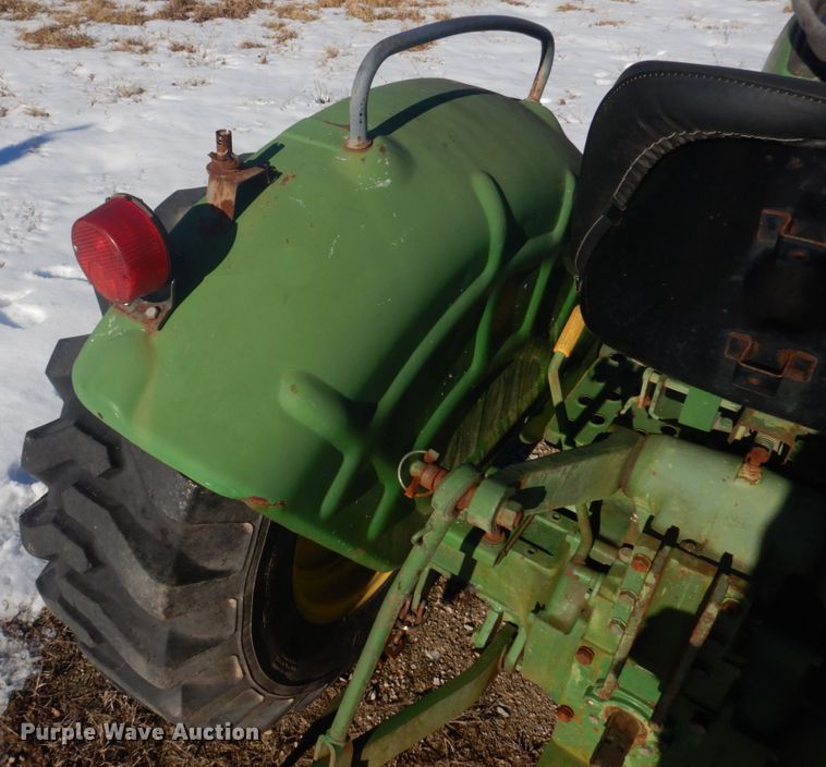 image for item DH8174 John Deere 850  tractor