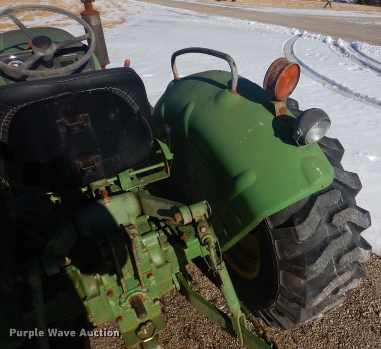 image for item DH8174 John Deere 850  tractor