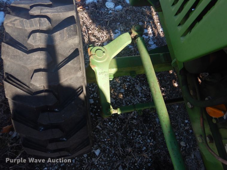image for item DH8174 John Deere 850  tractor