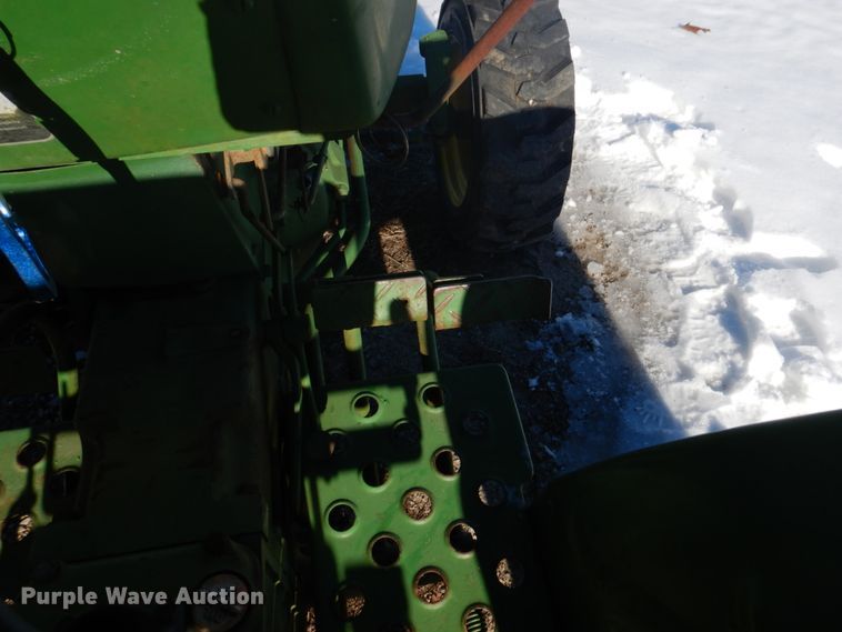 image for item DH8174 John Deere 850  tractor