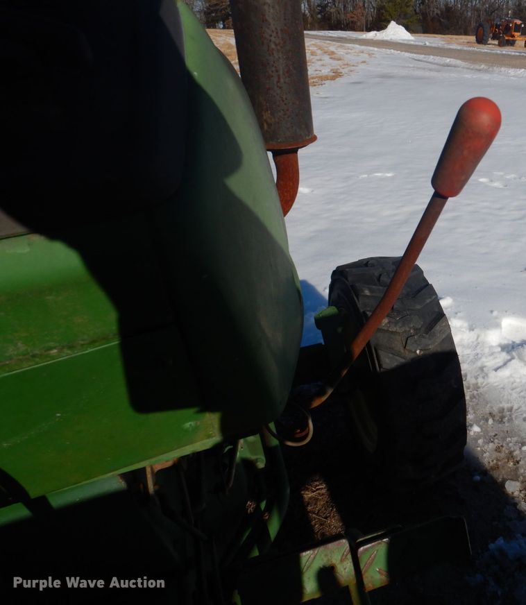 image for item DH8174 John Deere 850  tractor