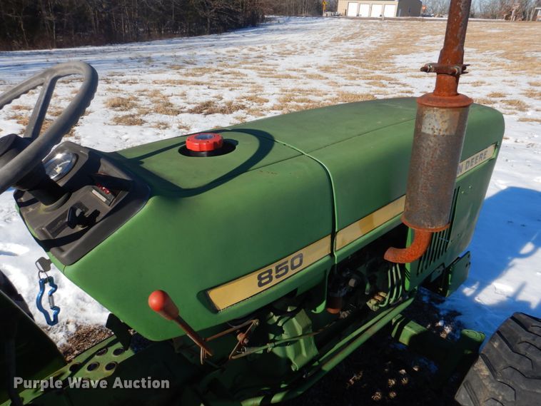 image for item DH8174 John Deere 850  tractor
