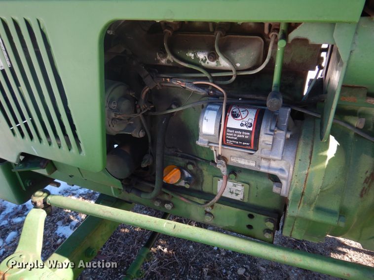 image for item DH8174 John Deere 850  tractor
