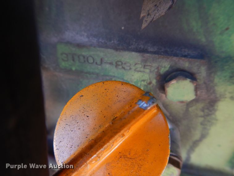 image for item DH8174 John Deere 850  tractor