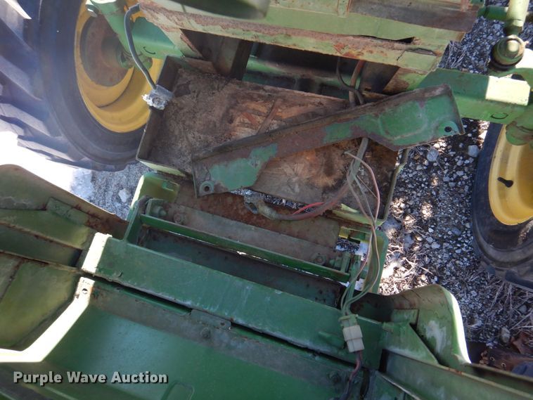 image for item DH8174 John Deere 850  tractor