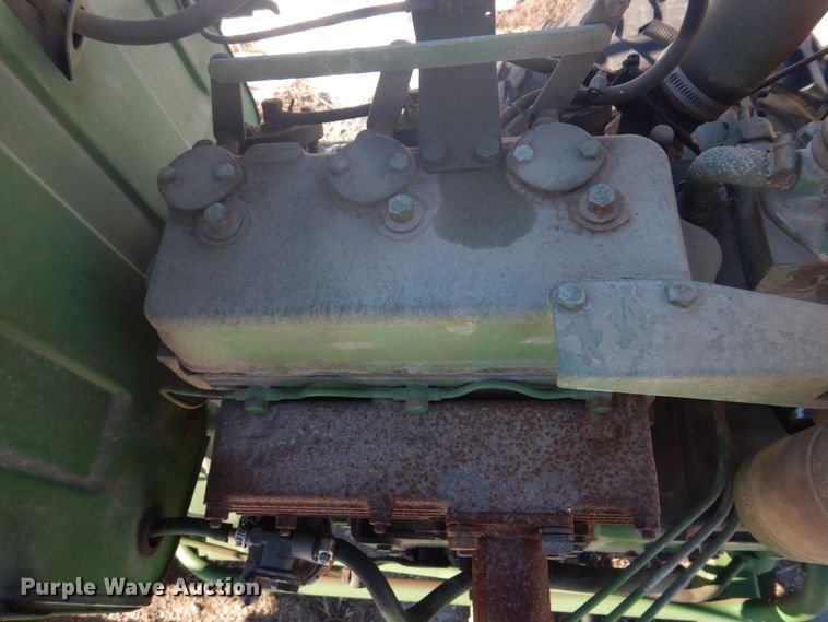 image for item DH8174 John Deere 850  tractor