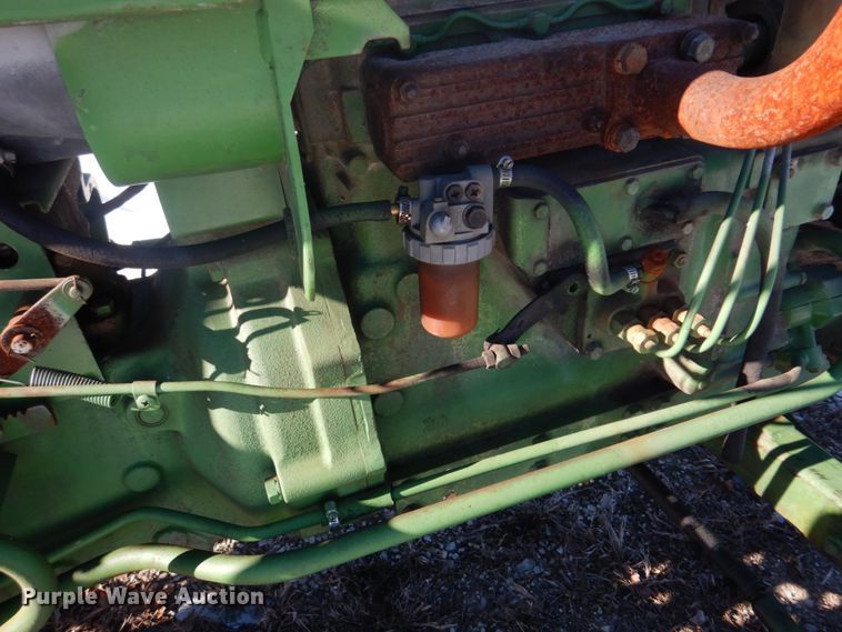 image for item DH8174 John Deere 850  tractor