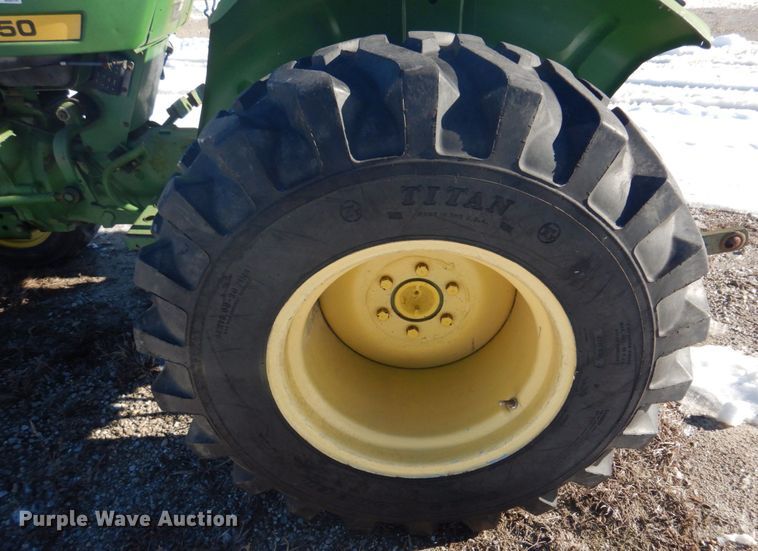 image for item DH8174 John Deere 850  tractor