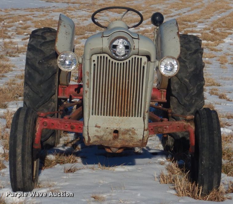 image for item DH8187 1955 Ford 600  tractor