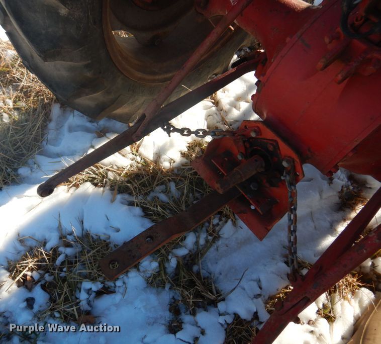 image for item DH8187 1955 Ford 600  tractor