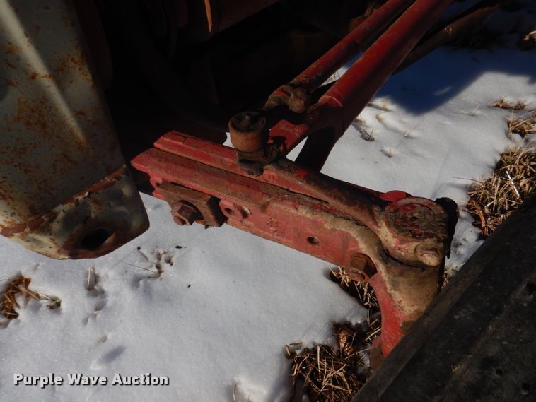 image for item DH8187 1955 Ford 600  tractor