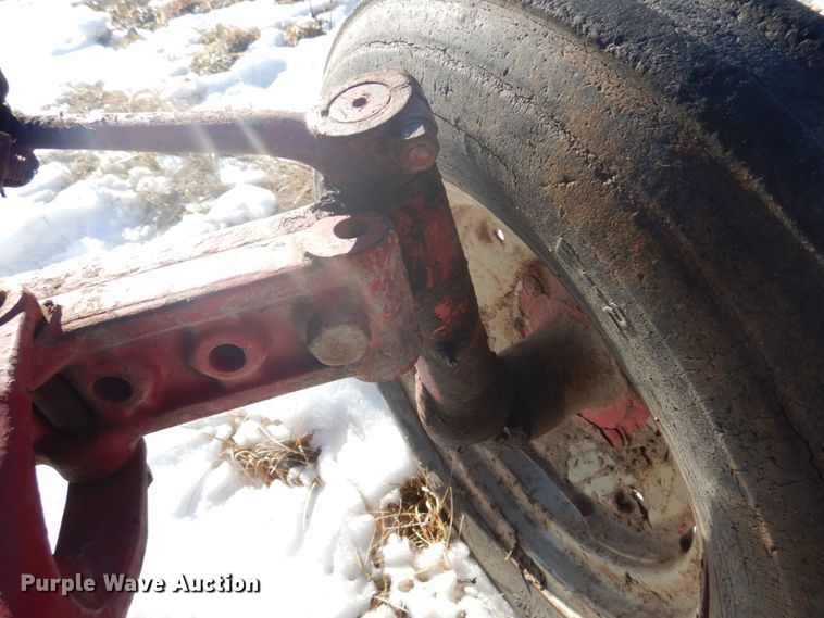 image for item DH8187 1955 Ford 600  tractor