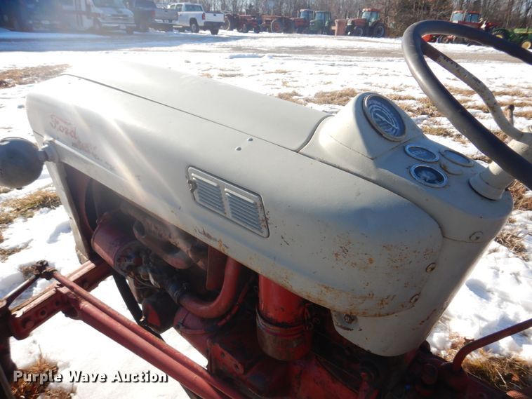 image for item DH8187 1955 Ford 600  tractor