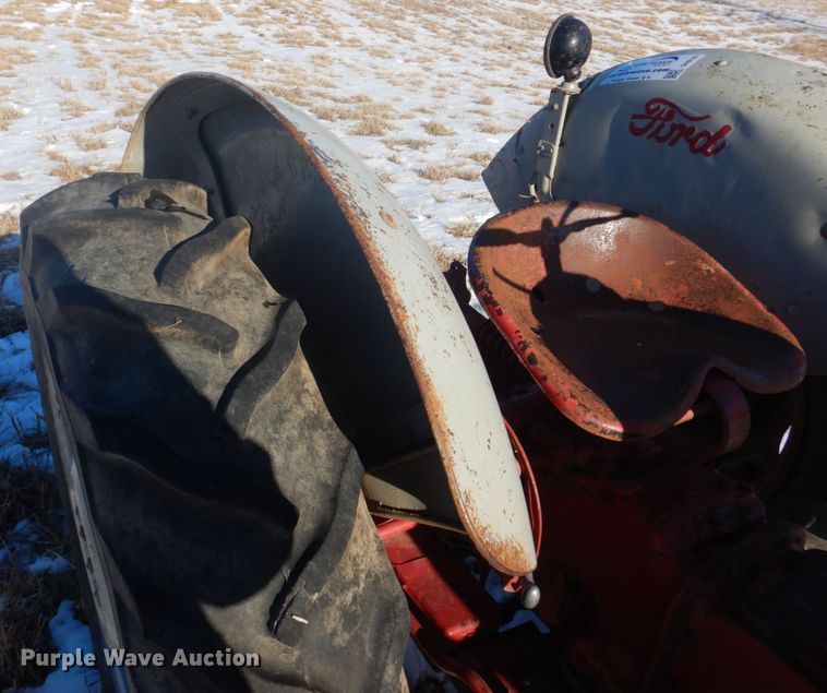 image for item DH8187 1955 Ford 600  tractor