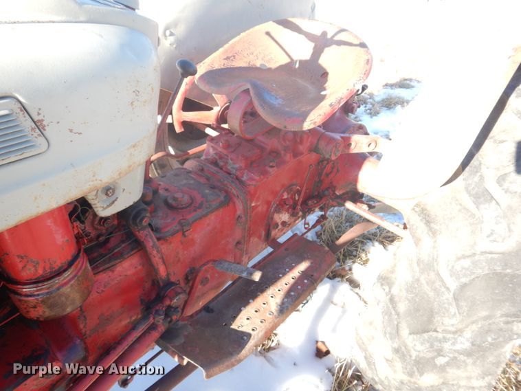 image for item DH8187 1955 Ford 600  tractor