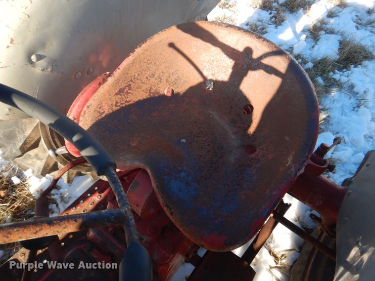 image for item DH8187 1955 Ford 600  tractor