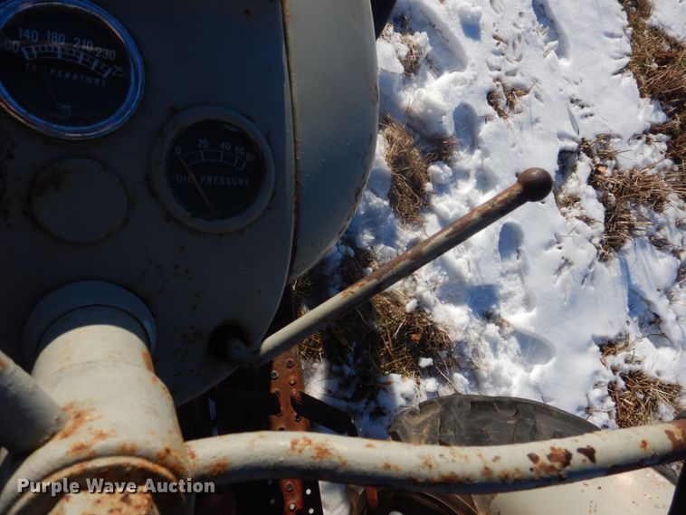 image for item DH8187 1955 Ford 600  tractor