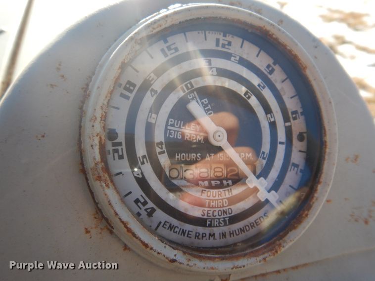 image for item DH8187 1955 Ford 600  tractor