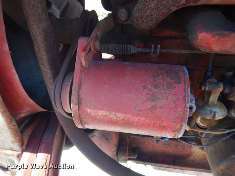 image for item DH8187 1955 Ford 600  tractor