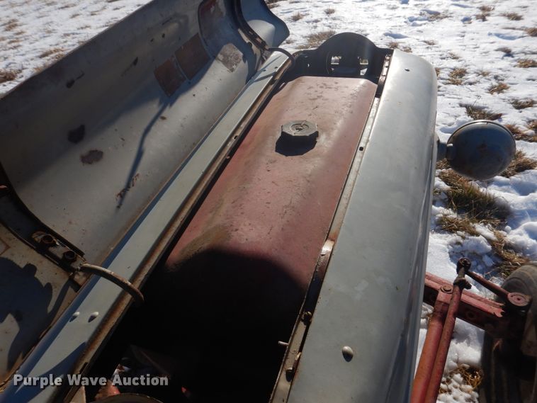 image for item DH8187 1955 Ford 600  tractor