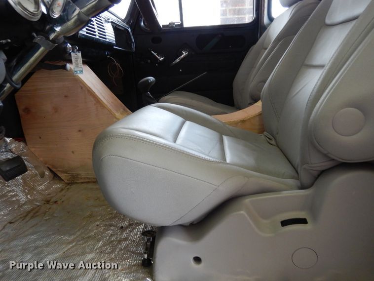 image for item DI8645 1952 Chevrolet  pickup truck