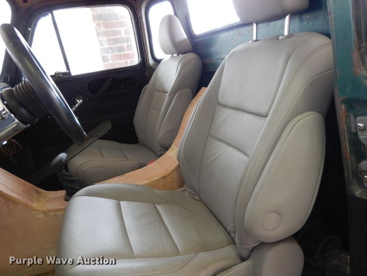 image for item DI8645 1952 Chevrolet  pickup truck