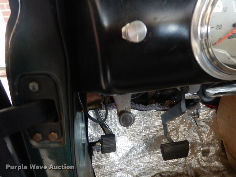 image for item DI8645 1952 Chevrolet  pickup truck