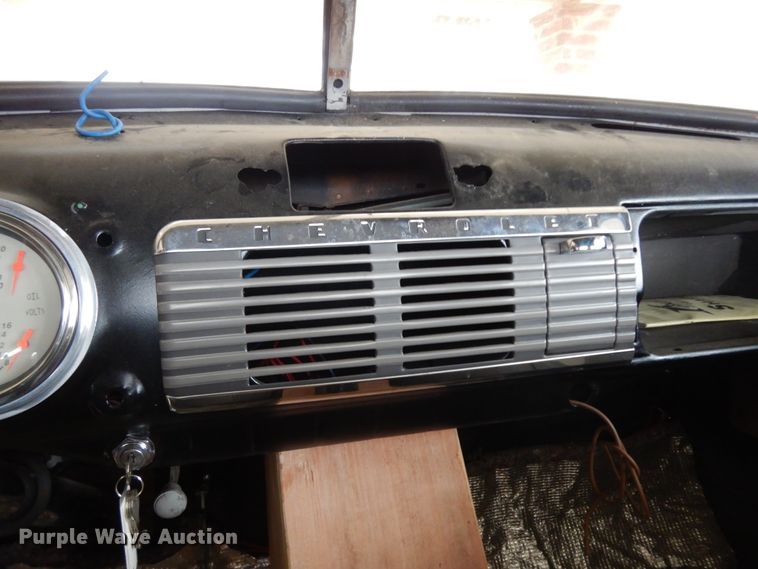 image for item DI8645 1952 Chevrolet  pickup truck