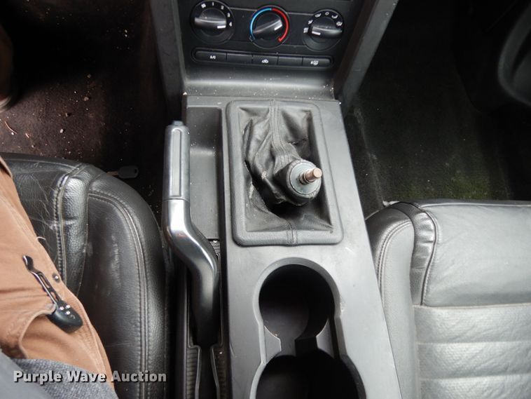 image for item DI8647 2005 Ford Mustang