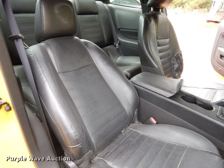 image for item DI8647 2005 Ford Mustang