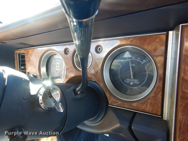 image for item DJ1265 1984 Buick Electra Park Avenue