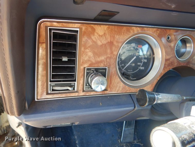 image for item DJ1265 1984 Buick Electra Park Avenue