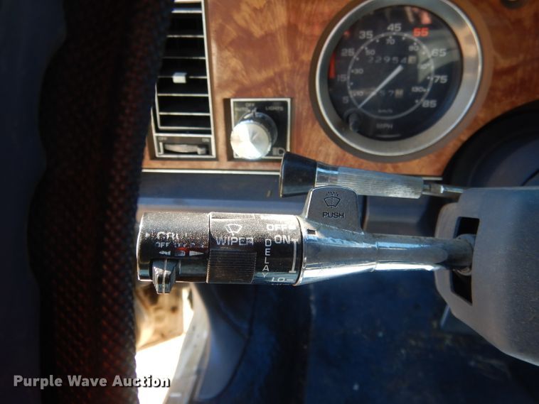 image for item DJ1265 1984 Buick Electra Park Avenue