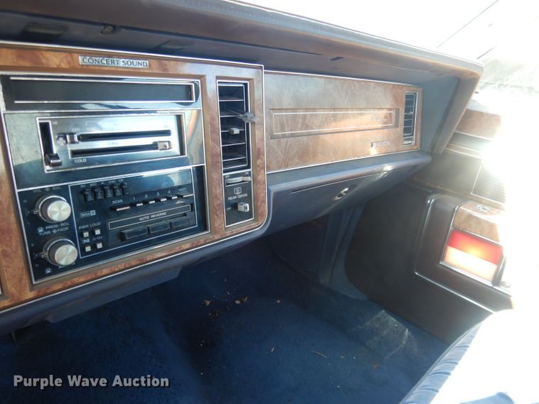image for item DJ1265 1984 Buick Electra Park Avenue
