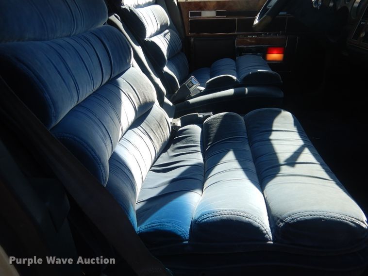 image for item DJ1265 1984 Buick Electra Park Avenue