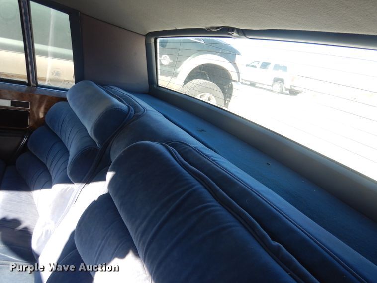 image for item DJ1265 1984 Buick Electra Park Avenue