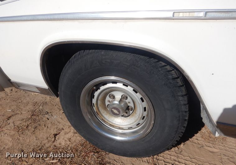 image for item DJ1265 1984 Buick Electra Park Avenue