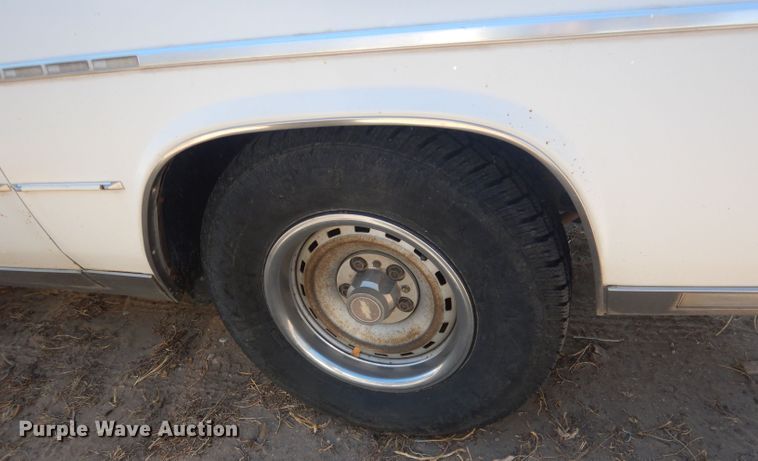 image for item DJ1265 1984 Buick Electra Park Avenue