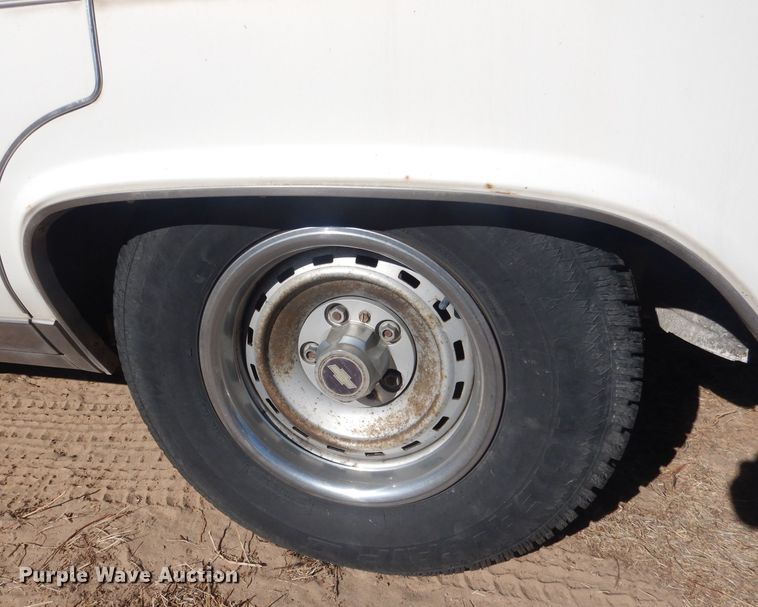 image for item DJ1265 1984 Buick Electra Park Avenue