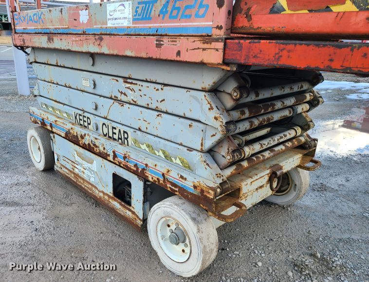 image for item DJ1720 Skyjack SJIII 4626  scissor lift