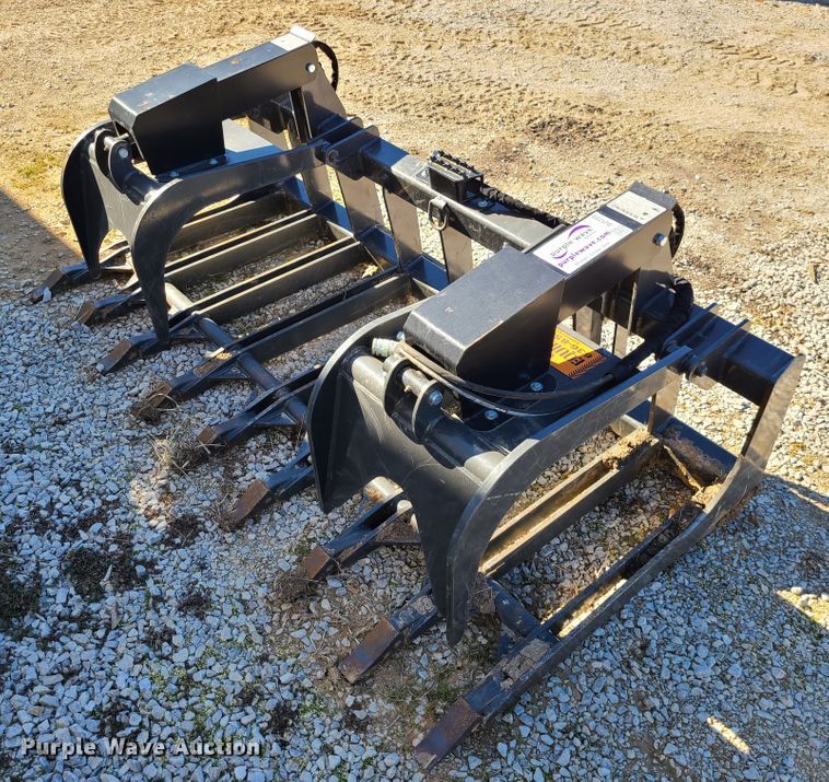 image for item DJ1723 84" W skid steer grapple bucket