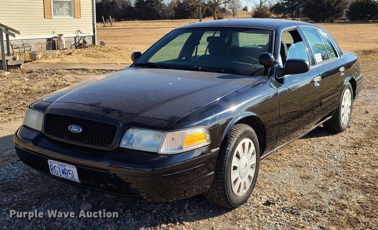 image for item DJ1726 2005 Ford Crown Victoria Police Interecptor