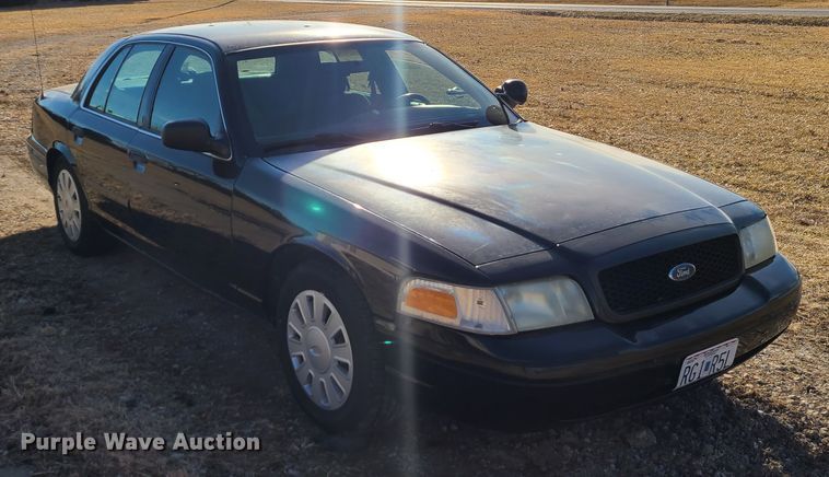image for item DJ1726 2005 Ford Crown Victoria Police Interecptor
