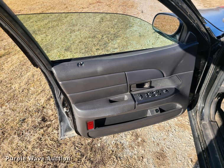 image for item DJ1726 2005 Ford Crown Victoria Police Interecptor