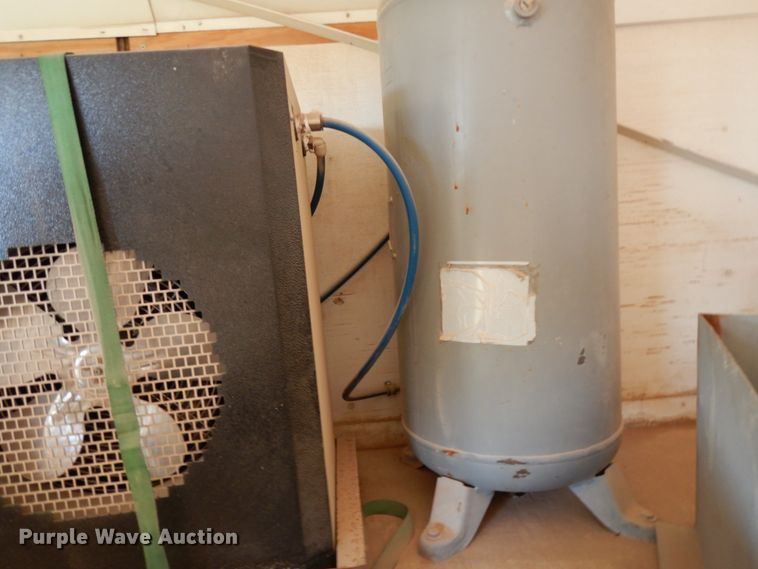 image for item DJ8116 2013 Cargo Mate Sprayliner  enclosed cargo trailer with spray insulation system